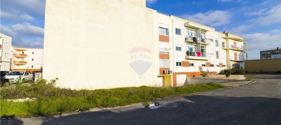 231m² Land in Marinha Grande, Portugal No. 57913 5