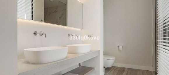 7 bedrooms Villa in Benahavis, Spain No. 139614 2