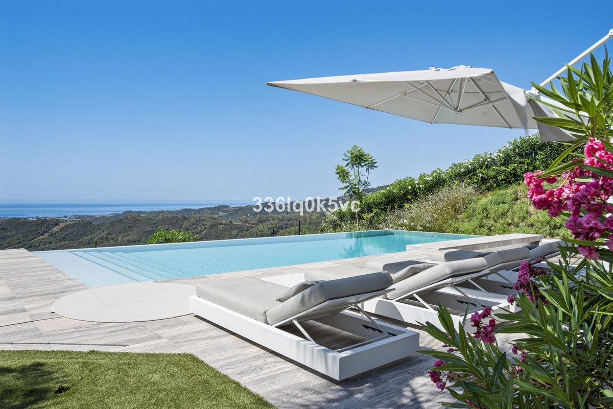 7 bedrooms Villa in Benahavis, Spain No. 139614