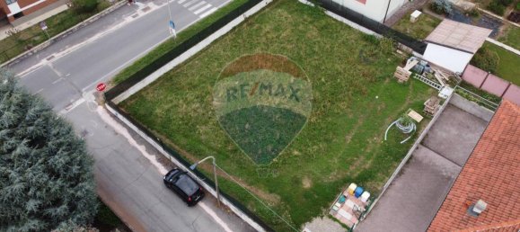 1 room Land in Pozzo d'Adda, Italy No. 34314 8