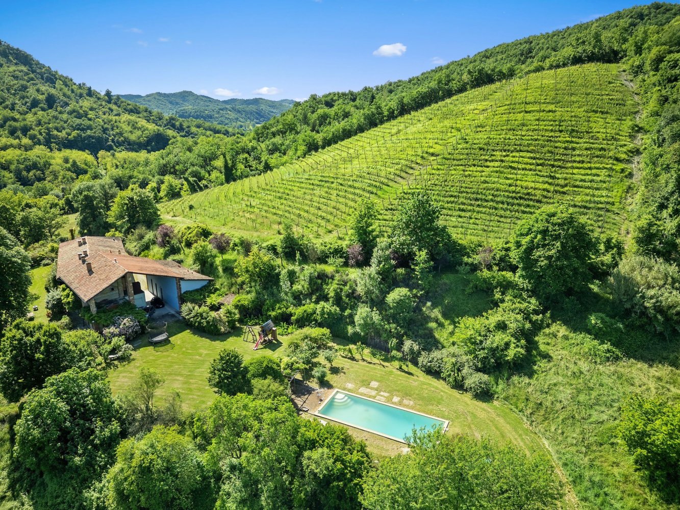 Casa de 6 dormitorios en Odalengo Grande, Italy No. 81142