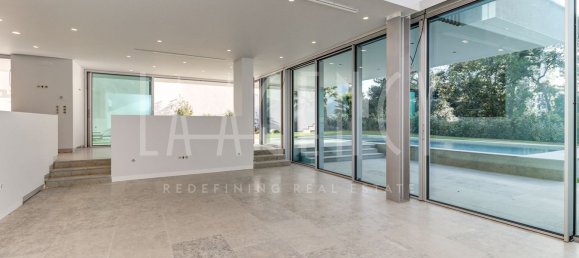 4 bedrooms Villa in Cascais, Portugal No. 115898 23