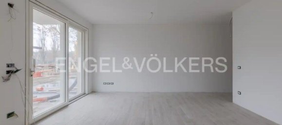 3 rooms Apartment in Venice, Italy No. 127291 3