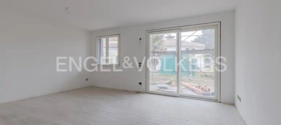 3 rooms Apartment in Venice, Italy No. 127291 7