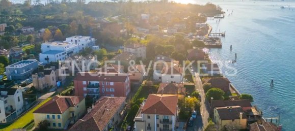 3 rooms Apartment in Venice, Italy No. 127291 9