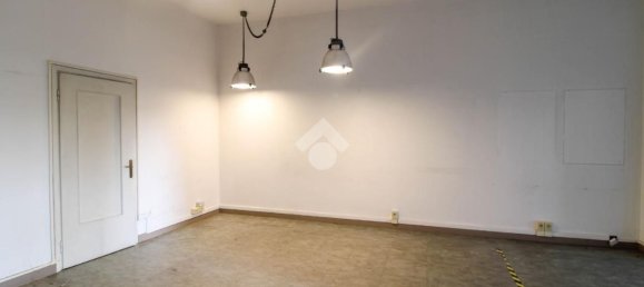 70m² Commercial property in Cernusco sul Naviglio, Italy No. 85147 10