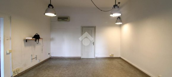 70m² Commercial property in Cernusco sul Naviglio, Italy No. 85147 6