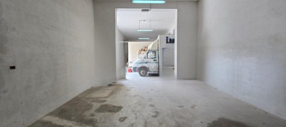 534m² Warehouse in Notaresco, Italy No. 361670 11