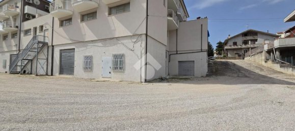 534m² Warehouse in Notaresco, Italy No. 361670 12