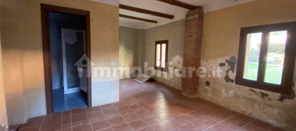 3 bedrooms House in Romano Canavese, Italy No. 89706 12