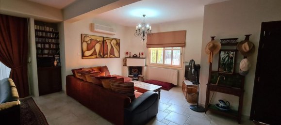 4 bedrooms Villa in Limassol, Cyprus No. 2240 3