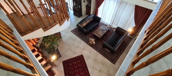 4 bedrooms Villa in Limassol, Cyprus No. 2240 6