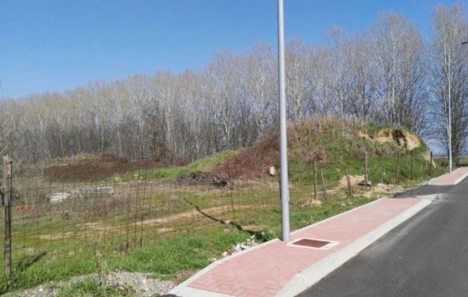 Terreno em Copiano, Italy 2453 m² N.º 156322