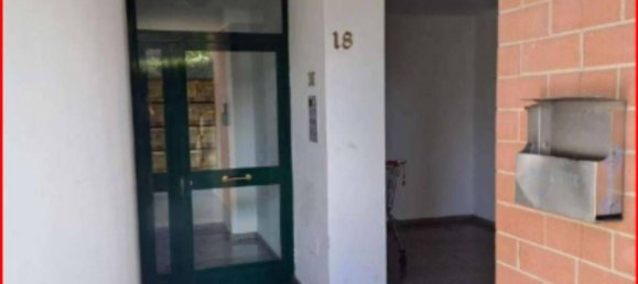 2 rooms Apartment in Prato, Italy No. 284815 4