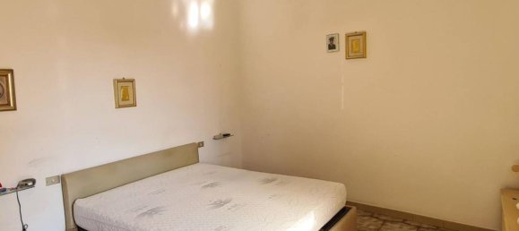 3-salle Appartement à Bari, Italy No. 72367 21