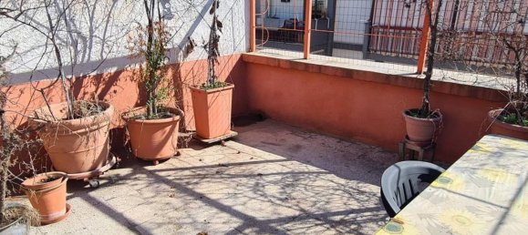 3-salle Appartement à Bari, Italy No. 72367 5