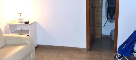 3-salle Appartement à Bari, Italy No. 72367 15