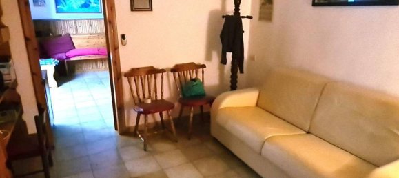 3-salle Appartement à Bari, Italy No. 72367 11
