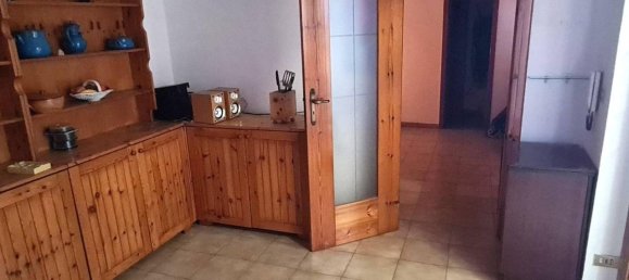 3-salle Appartement à Bari, Italy No. 72367 14