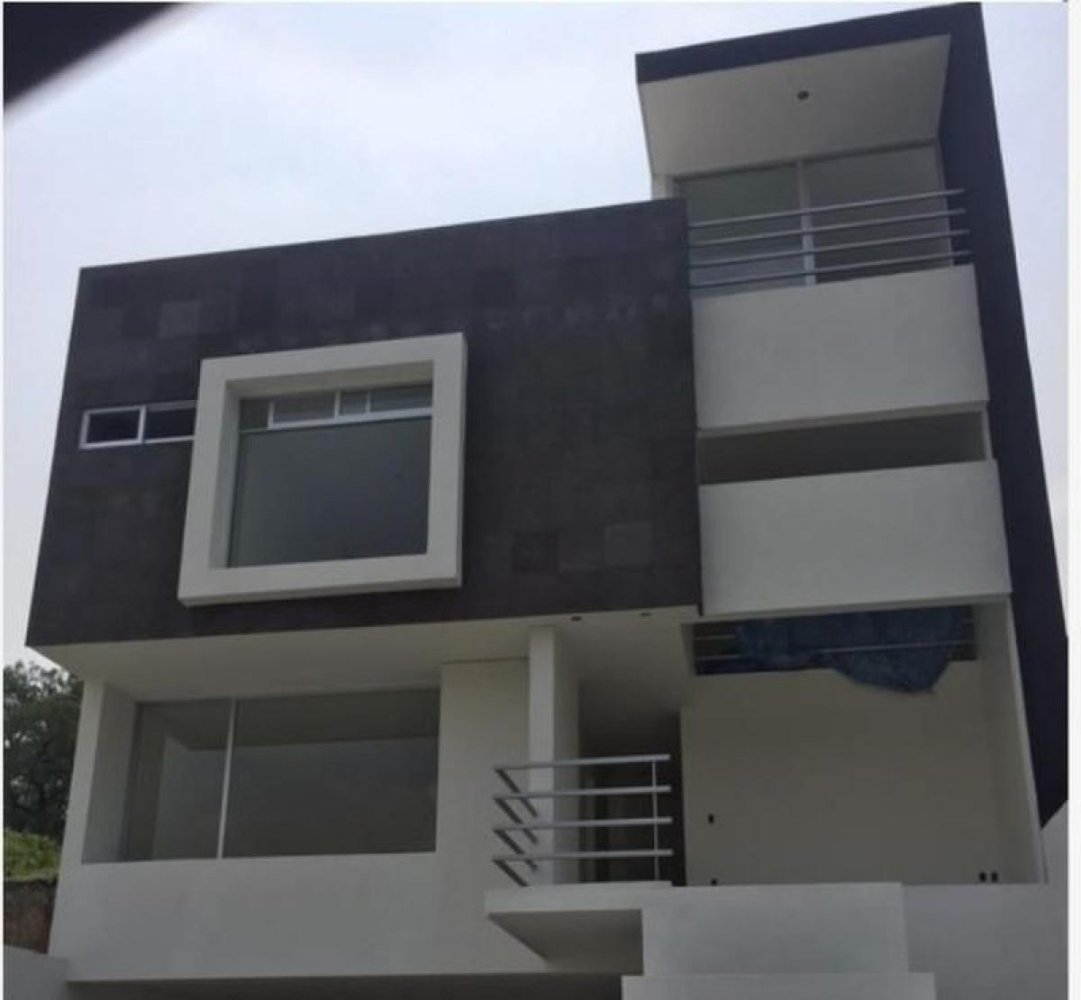 Casa de 3 dormitorios en Tlalnepantla, Mexico No. 226050