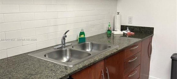 2 bedrooms Commercial property for rent in Miami, Miami-Dade, Florida, USA № 615931 20