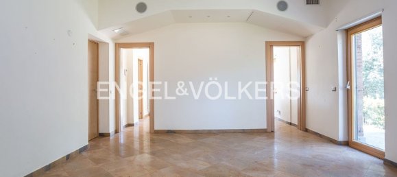 9 rooms Villa in Rome, Italy No. 44087 45