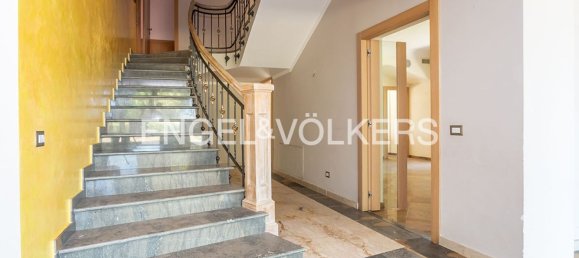 9 rooms Villa in Rome, Italy No. 44087 44