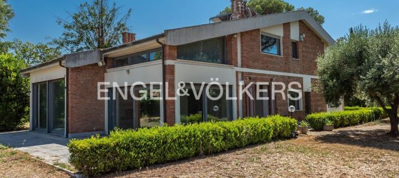 9 rooms Villa in Rome, Italy No. 44087 5