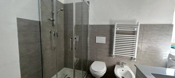 2 bedrooms Apartment in Massa, Italy No. 192983 18