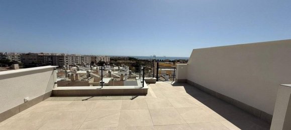 Casa de 5 dormitorios en Guardamar del Segura, Spain No. 151951 3