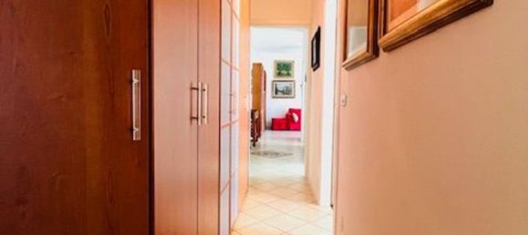 3 bedrooms Apartment in Monza, Italy No. 364317 20