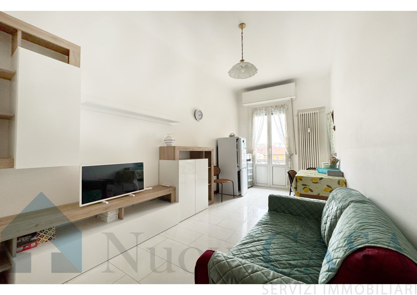 3 rooms Apartment in Milan, Italy No. 245446