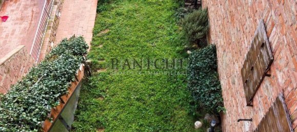 4-Zimmer Haus in Asciano, Italy, Nr. 129005 2