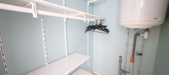 Studio in Saint-Genis-Laval, France No. 341456 6