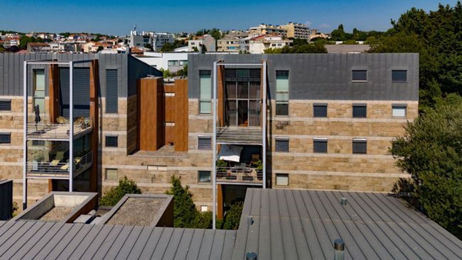 5 bedrooms Duplex in Porto, Portugal No. 299580