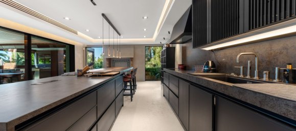 Дом с 6 спальнями в Марбелья, Испания № 146297 13