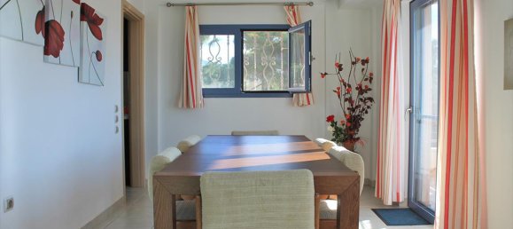 4 bedrooms Commercial property in Kalyvia Thorikou, Greece No. 7472 6