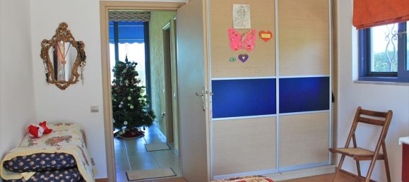 4 bedrooms Commercial property in Kalyvia Thorikou, Greece No. 7472 9