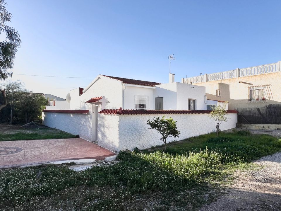 3 Schlafzimmer Villa in La Marina, Spain, Nr. 246428