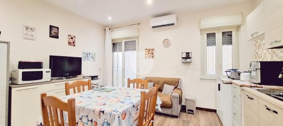 4 rooms Apartment in Palermo, Italy No. 269347 3