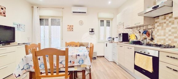 4 rooms Apartment in Palermo, Italy No. 269347 25