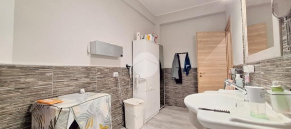 4 rooms Apartment in Palermo, Italy No. 269347 11