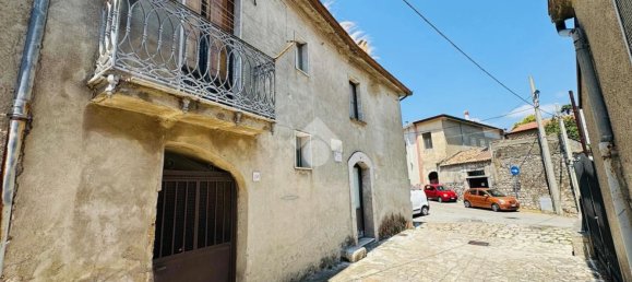 3 bedrooms House in San Martino Valle Caudina, Italy No. 365040 11