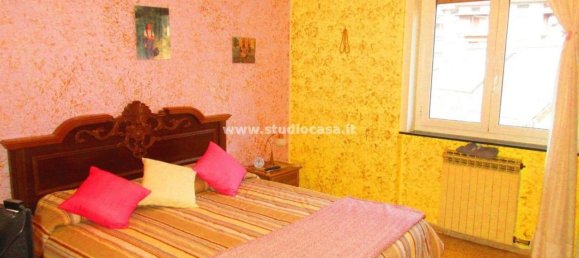 Apartamento de 3 divisões em Costa Volpino, Italy N.º 33652 32