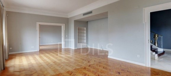 6 غرف نوم منزل في Lisbon, Portugal رقم 128989 14