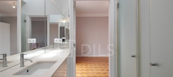 6 غرف نوم منزل في Lisbon, Portugal رقم 128989 47