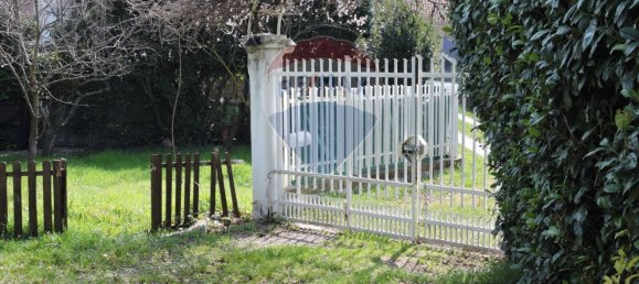 Villa de 7 habitaciónes en Villar Dora, Italy No. 7901 21