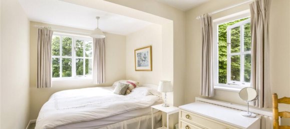 Дом с 4 спальнями в Эссендон, Великобритания № 6540 9