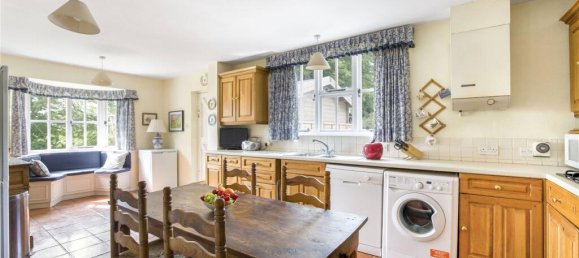 Дом с 4 спальнями в Эссендон, Великобритания № 6540 8