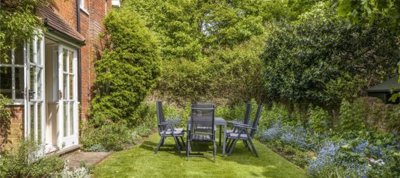 Дом с 4 спальнями в Эссендон, Великобритания № 6540 17